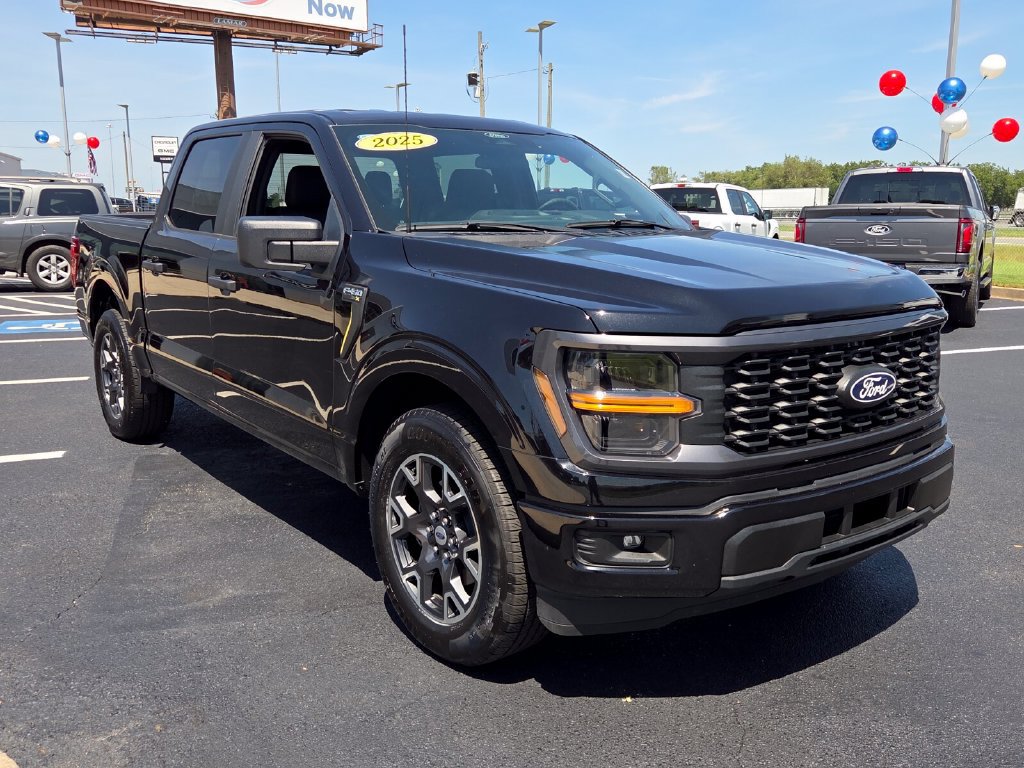 Used 2025 Ford F150 STX w/ Equipment Group 200A RWD image 27