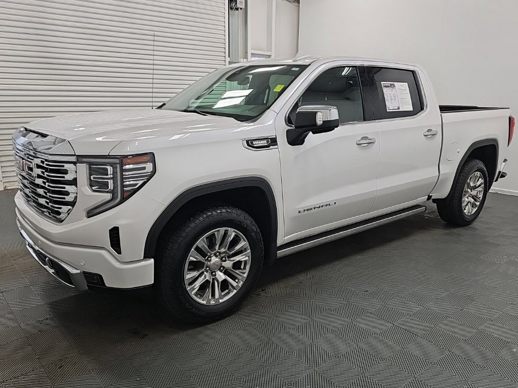 Certified 2025 GMC Sierra 1500 Denali AWD/4WD image 5