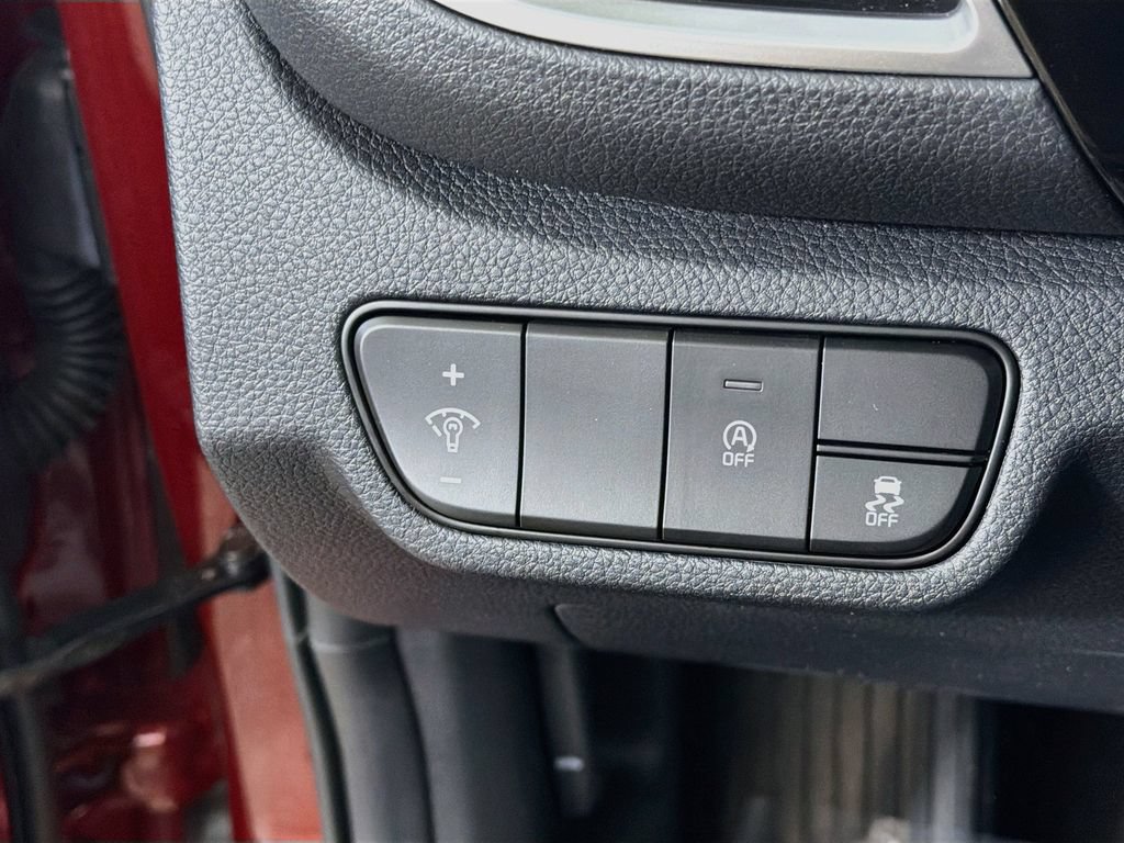 Used 2025 Kia Seltos S AWD/4WD image 12