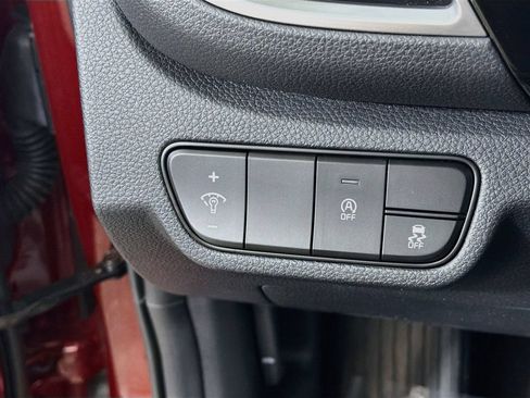 Used 2025 Kia Seltos S AWD/4WD image 12