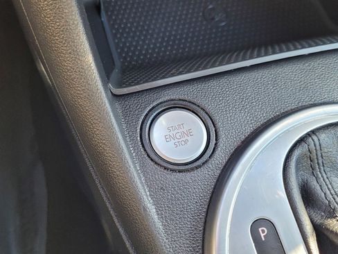 Used 2018 Volkswagen Beetle 2.0T S image 25