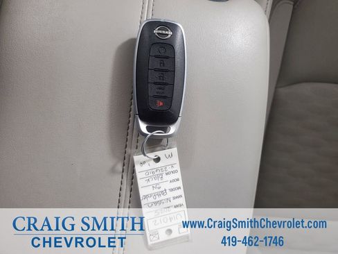 Used 2025 Nissan Pathfinder SV FWD image 33