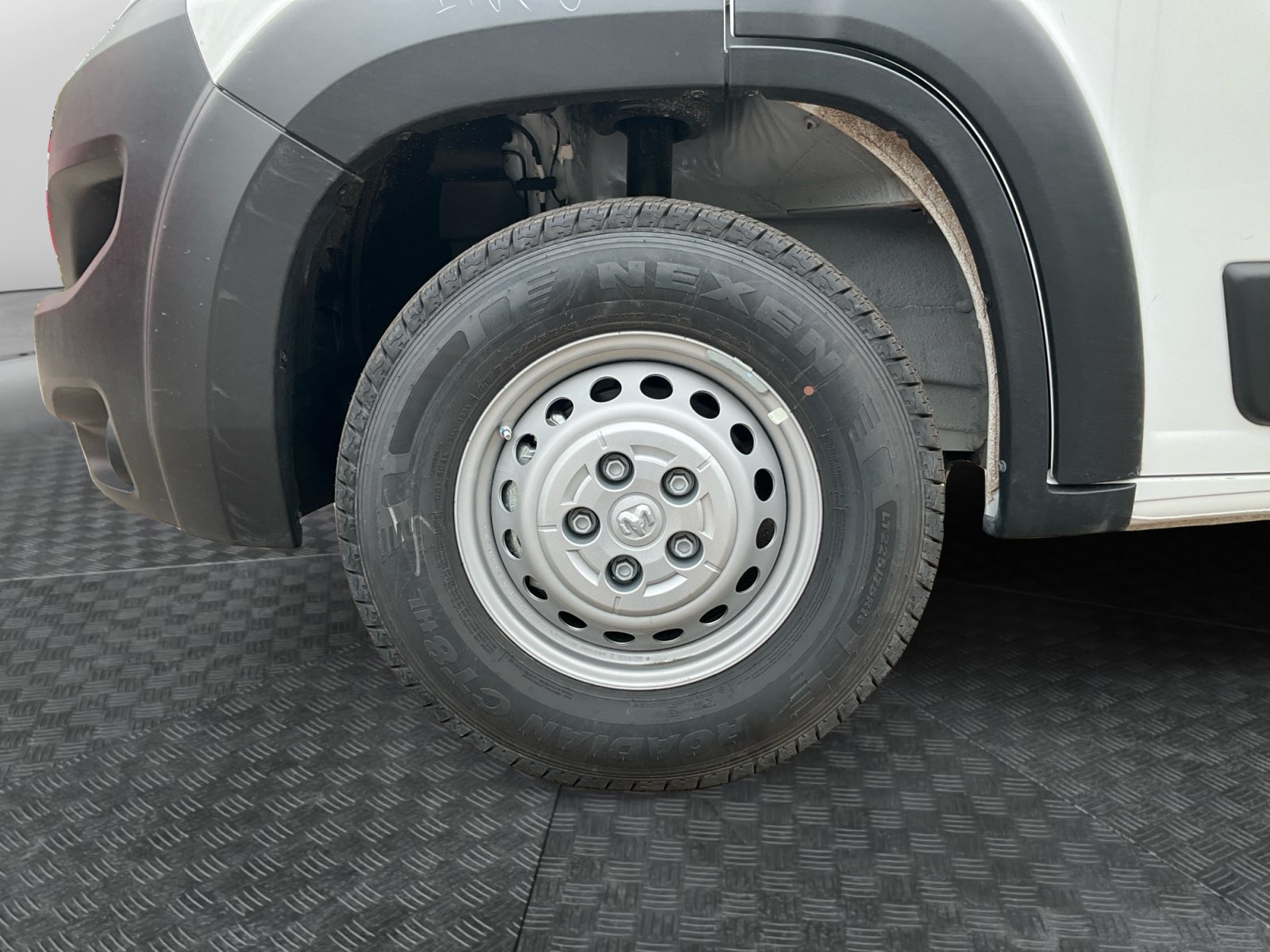 Used 2025 RAM ProMaster 1500 FWD image 16
