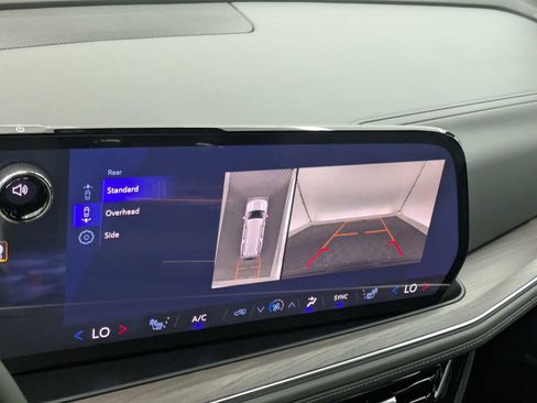 New 2026 Chevrolet Suburban LT image 28