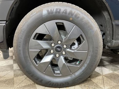 Certified 2025 Ford F150 Lightning Lariat image 11