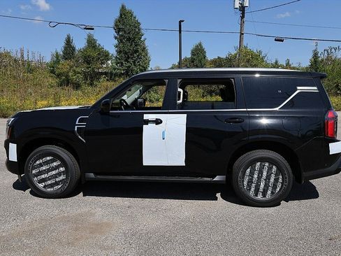 New 2026 Nissan Armada SV image 2