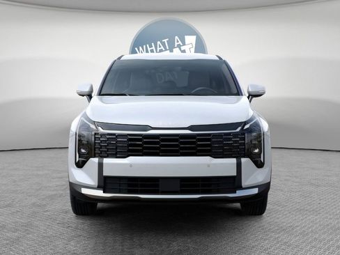 New 2026 Kia Sportage S image 2