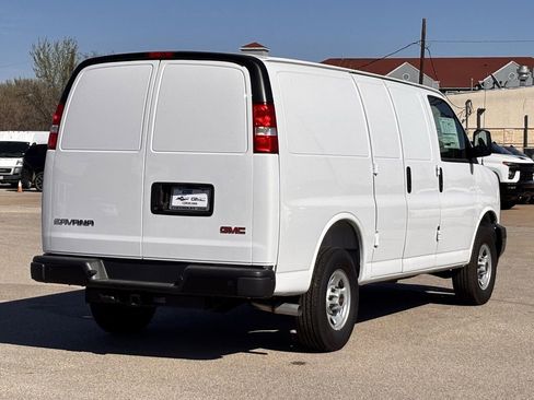 New 2025 GMC Savana 2500 w/ Driver Convenience Package image 4