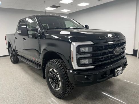 Used 2024 Ford F350 Lariat w/ Lariat Ultimate Package AWD/4WD image 2