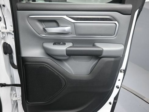 Used 2020 RAM 1500 Big Horn RWD image 24