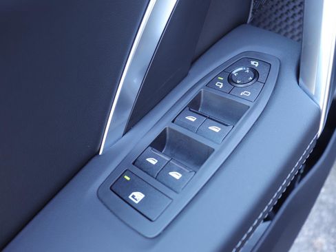 Used 2025 BMW X1 xDrive28i w/ Premium Package image 26