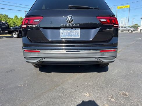Used 2022 Volkswagen Tiguan SE AWD/4WD image 26