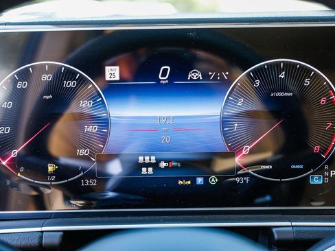 New 2026 Mercedes-Benz GLS 450 4MATIC image 23