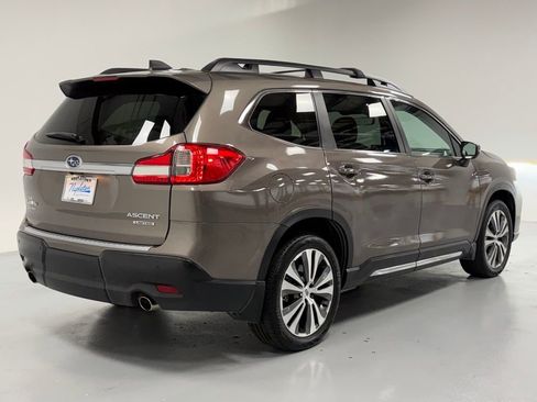 Used 2022 Subaru Ascent Limited w/ Technology Package image 4