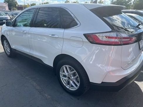 Used 2024 Ford Edge SEL AWD/4WD image 4