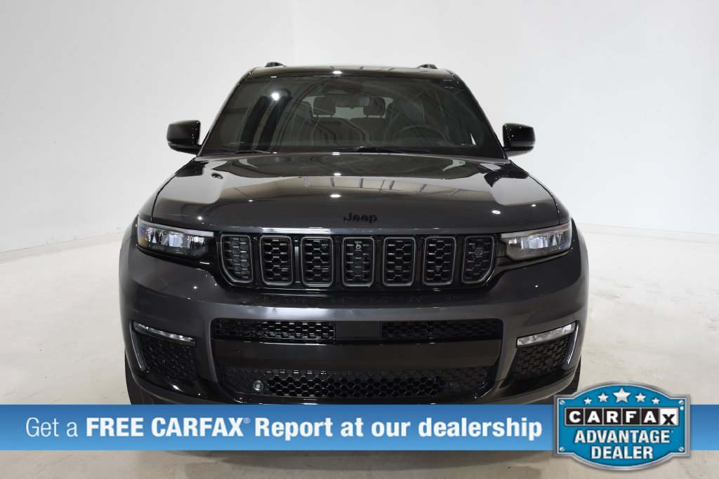 Used 2023 Jeep Grand Cherokee L Summit w/ Advanced Protech Group IV AWD/4WD image 2