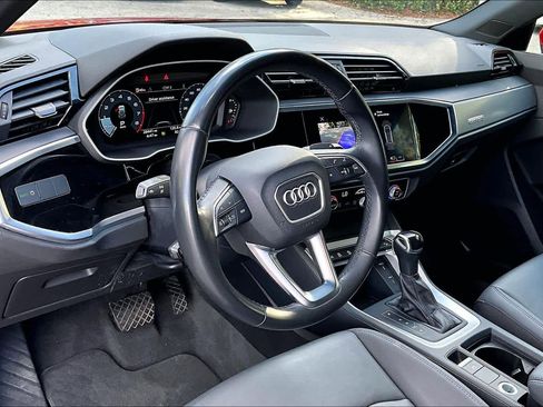 Used 2022 Audi Q3 2.0T Premium w/ Convenience Package image 36
