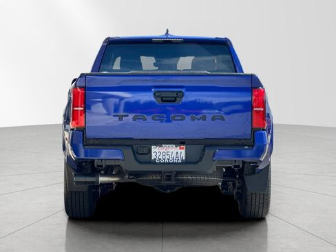 Used 2024 Toyota Tacoma TRD Sport image 5