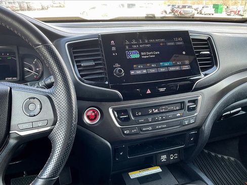 Used 2022 Honda Passport TrailSport image 6