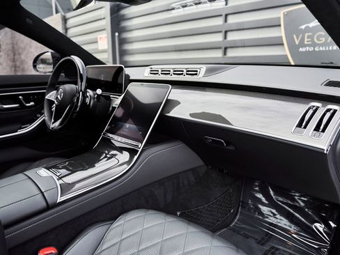 Used 2025 Mercedes-Benz S 580 4MATIC Sedan image 40