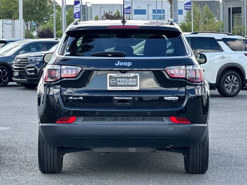 Used 2022 Jeep Compass Latitude w/ Convenience Group image 5