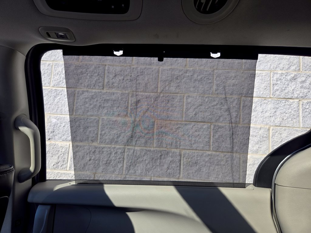 Used 2017 Chrysler Pacifica Limited FWD image 45