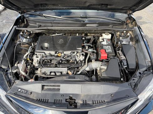 Used 2021 Toyota Camry LE image 30