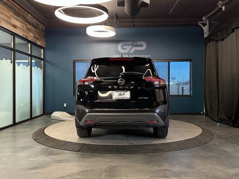 Used 2021 Nissan Rogue SV AWD/4WD image 4