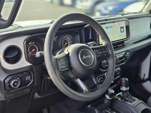 Used 2024 Jeep Wrangler Sport S image 13