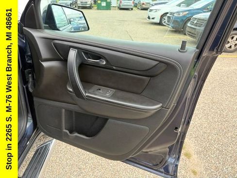 Used 2017 Chevrolet Traverse LT w/ Style and Technology Package FWD image 47