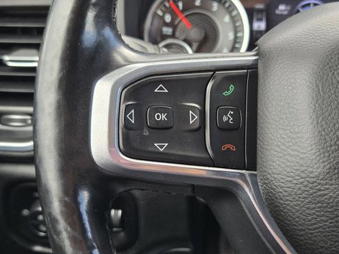 Used 2019 RAM 1500 Laramie AWD/4WD image 18