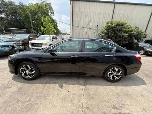 Used 2015 Honda Accord Sport image 4