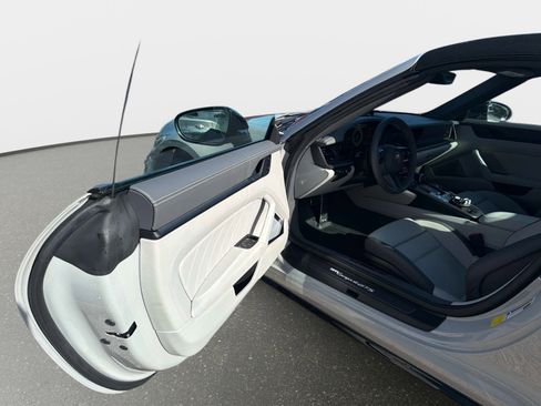 Used 2026 Porsche 911 Targa 4 GTS image 28