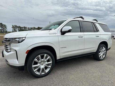Used 2022 Chevrolet Tahoe High Country AWD/4WD image 8
