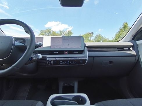 Used 2024 Hyundai Ioniq 5 SEL AWD/4WD image 30
