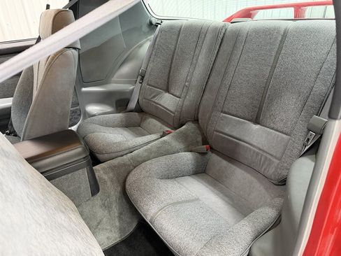 Used 1992 Chevrolet Camaro Z28 RWD image 13
