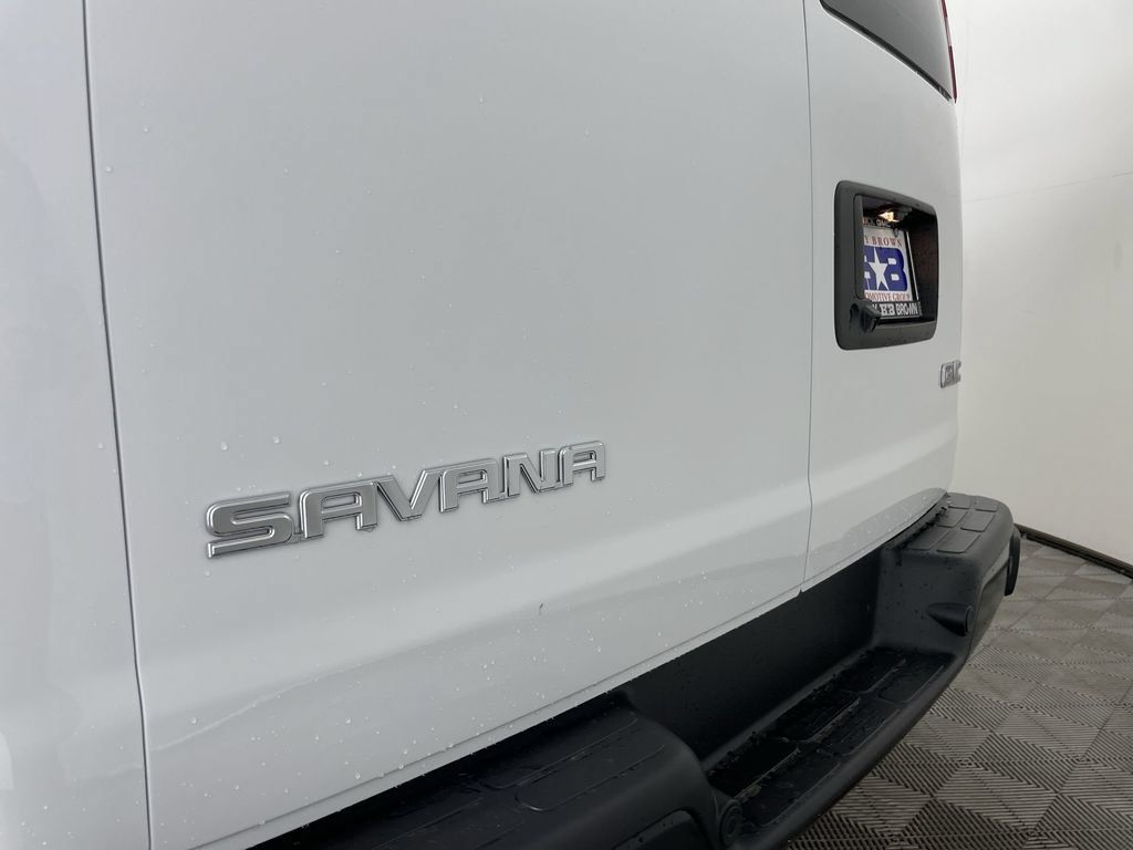 New 2025 GMC Savana 2500 Extended w/ Driver Convenience Package RWD image 29