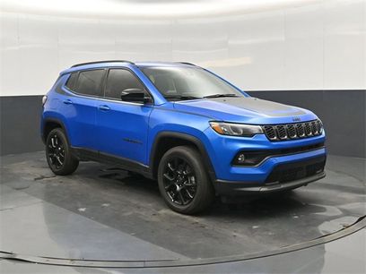 New 2026 Jeep Compass Latitude w/ Mopar Graphics Package