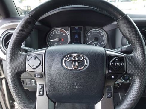 Certified 2023 Toyota Tacoma TRD Off-Road w/ Technology Package image 18