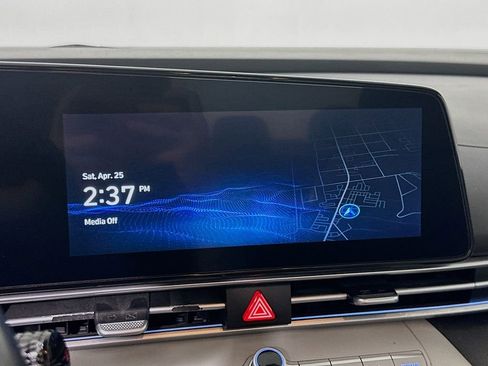 Used 2024 Hyundai Elantra Limited FWD image 26
