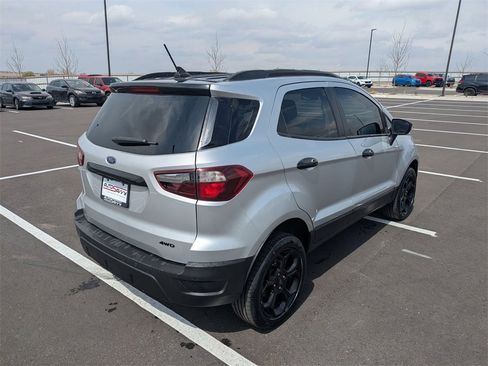 Used 2021 Ford EcoSport SES image 3