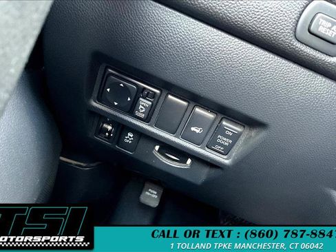 Used 2014 INFINITI QX70 AWD w/ Premium Package image 32