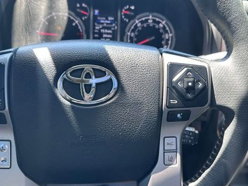 Used 2022 Toyota 4Runner Limited AWD/4WD image 24
