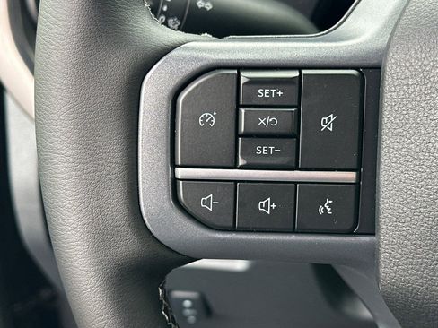 New 2026 Ford F250 Lariat w/ Black Appearance Package image 28