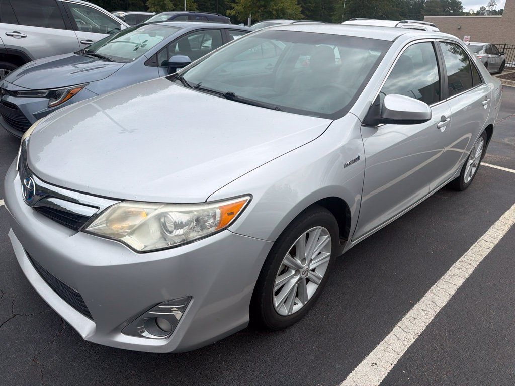 Used 2012 Toyota Camry XLE FWD image 2