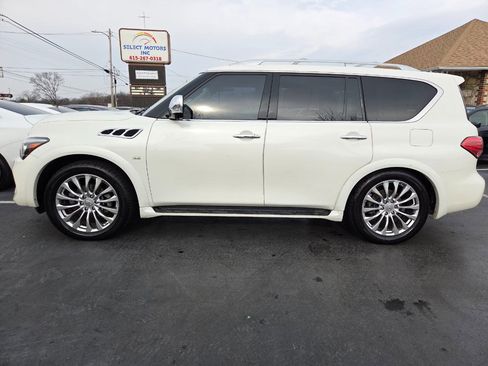 Used 2015 INFINITI QX80 4WD w/ Deluxe Technology Package image 3