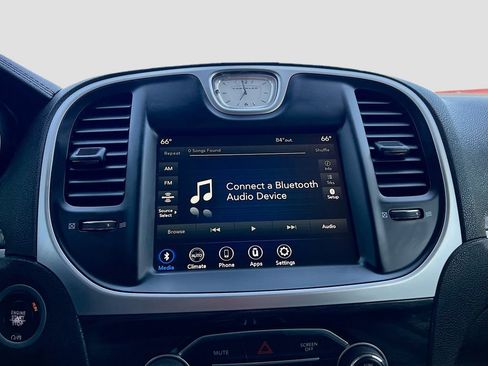 Used 2022 Chrysler 300 Touring w/ Sport Appearance Package RWD image 14