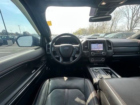 Used 2019 Ford Expedition Limited w/ Equipment Group 303A image 17