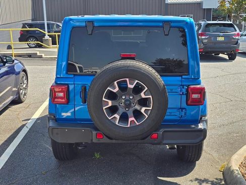 Used 2024 Jeep Wrangler Unlimited Sahara w/ Safety Group AWD/4WD image 12