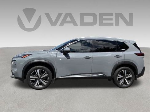 Certified 2021 Nissan Rogue SL w/ Premium Package FWD image 13